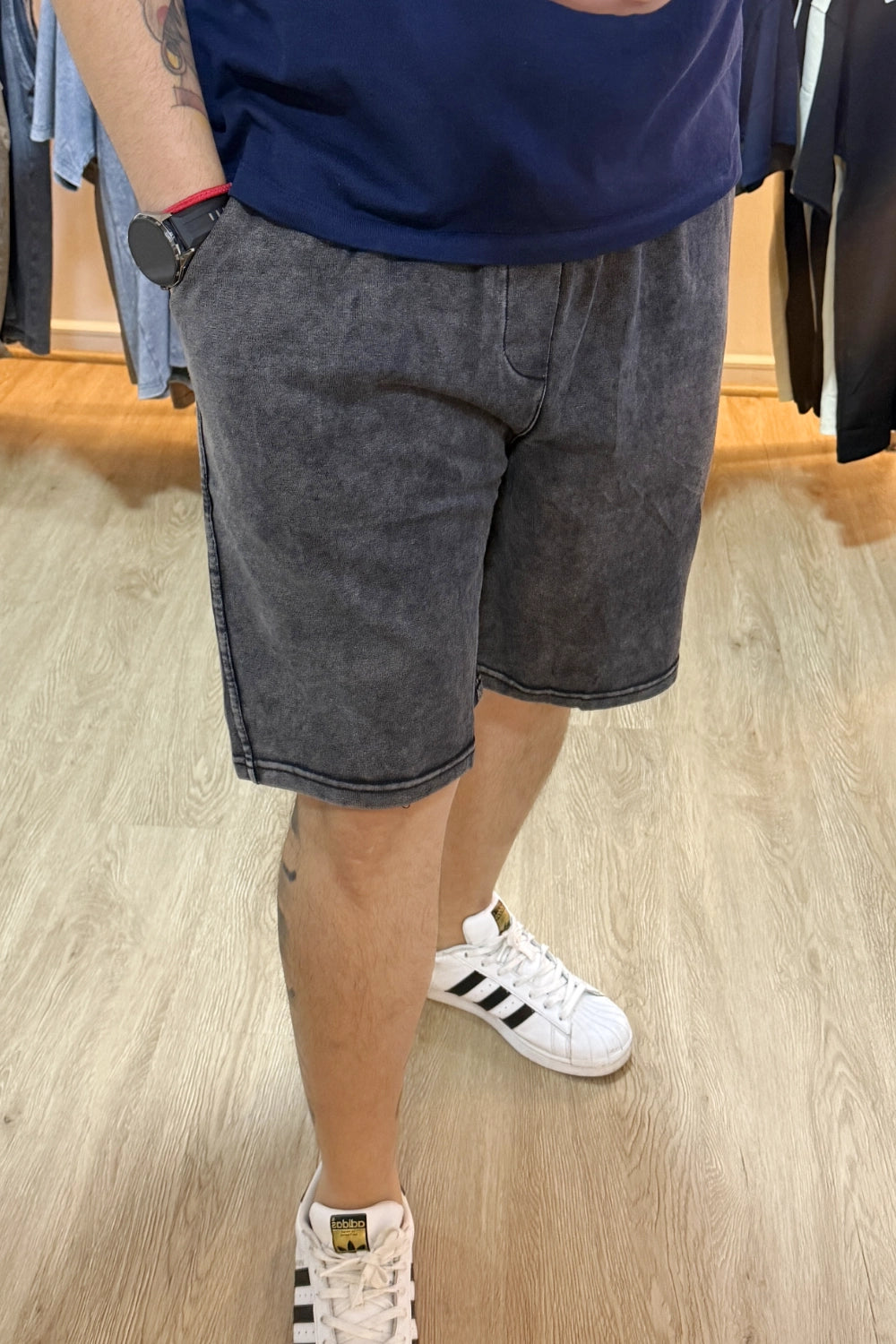 Short - Vintage Black