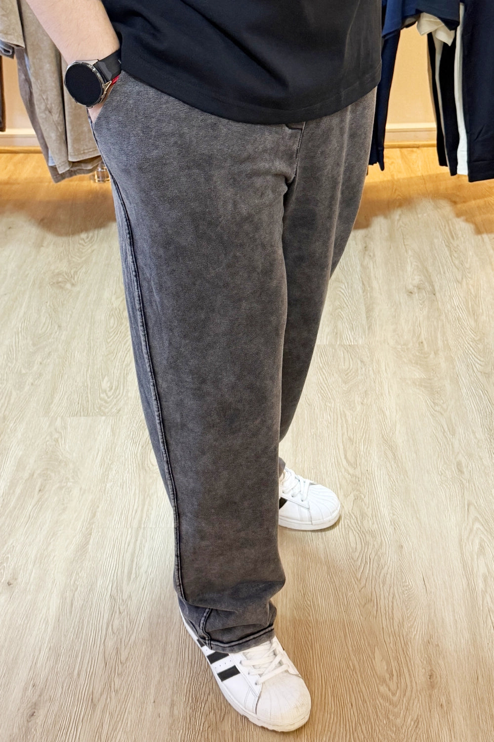 Pantalón Buzo - Vintage Black